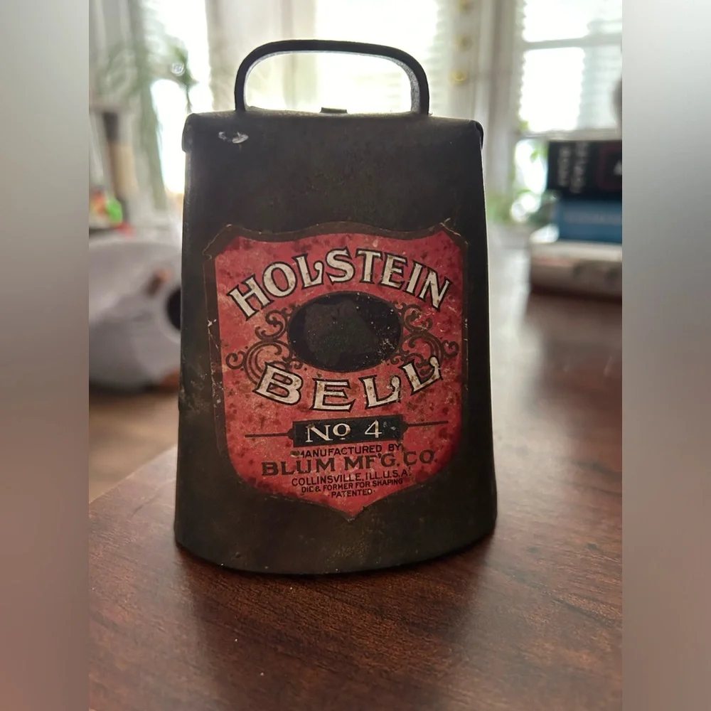 HOLSTEIN BELL No4 BLUM Mfg Co USA Antique Farm Cow Cattle Tin Old Gold P…